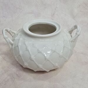 Grace's Teaware Sugar Bowl Bird Finial Lattice Design White Porcelain - No Lid